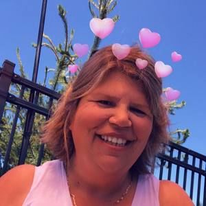 Meet your Posher, Corrine